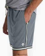 azul claro zona curta homens Vuori 68NJ8J726 roupas - Image 7