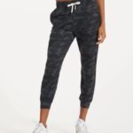 camuflagem preta corredor de desempenho mulheres Vuori 68NJ8J293 roupas