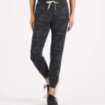 camuflagem preta jogger de desempenho - longo mulheres Vuori 68NJ8J303 roupas
