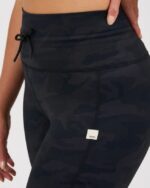 camuflagem preta legging diária mulheres Vuori 68NJ8J242 roupas - Image 3