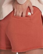 canela short ensolarado mulheres Vuori 68NJ8J226 roupas - Image 6