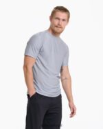 cinza claro claro camiseta técnica grandview homens Vuori 68NJ8J502 roupas - Image 4