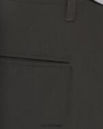 orégano escuro meta curto homens Vuori 68NJ8J690 roupas - Image 5