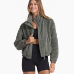 pinho empoeirado jaqueta sherpa aconchegante mulheres Vuori 68NJ8J146 roupas