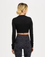 preto camiseta lux crop manga longa mulheres Vuori 68NJ8J127 roupas - Image 2