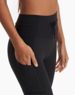 preto legging de bolso diária mulheres Vuori 68NJ8J237 roupas - Image 3