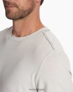 sal camiseta tecnológica atual homens Vuori 68NJ8J480 roupas - Image 3