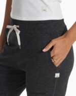 urze de carvão corredor de desempenho mulheres Vuori 68NJ8J290 roupas - Image 4