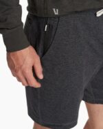 urze de carvão ponto curto homens Vuori 68NJ8J709 roupas - Image 3