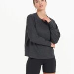 urze de carvão tripulação halo de manga comprida mulheres Vuori 68NJ8J117 roupas
