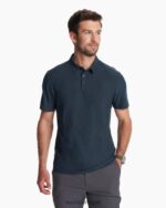 urze marinho polo tech strato homens Vuori 68NJ8J515 roupas - Image 2